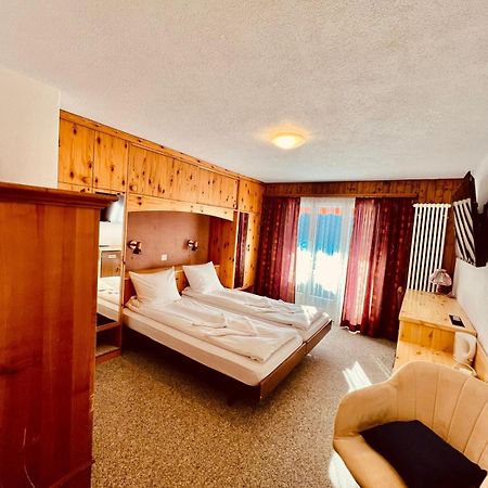 Hotel Old Jnn Klosters Bagian luar foto